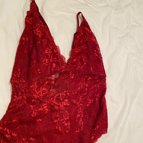 Red one piece bodysuit lingerie - Picture 2 of 3